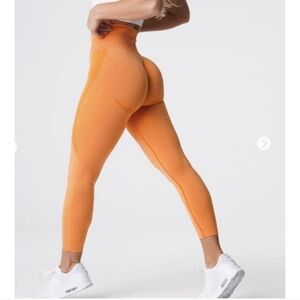 NVGTN Sunset Orange Curve Seamless Leggings Size M Workout Exercise